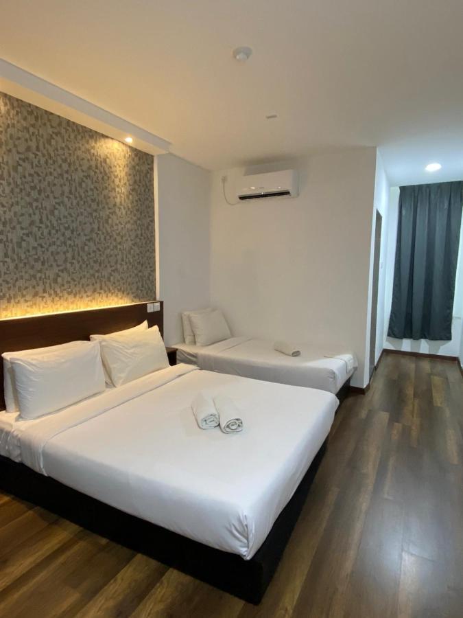 Atabara Boutique Hotel Kuantan Esterno foto